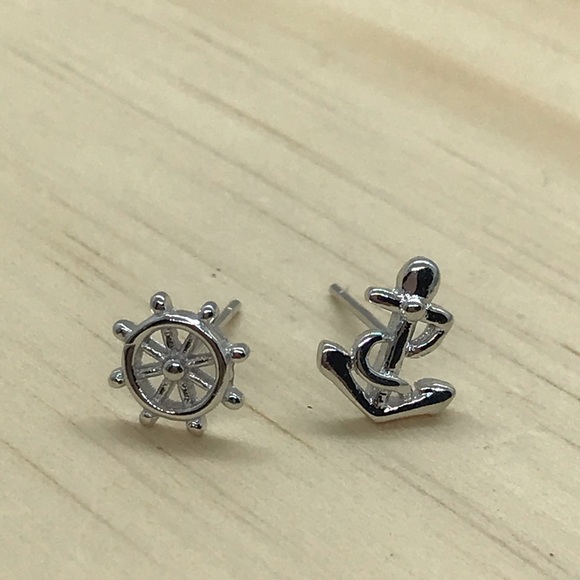 Sterling Silver 925 Earrings - Picture 2 of 3